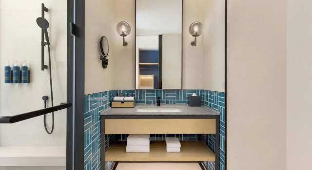 Двухместный номер Classic с видом на город Four Points by Sheraton Guangzhou Bai’e Tan