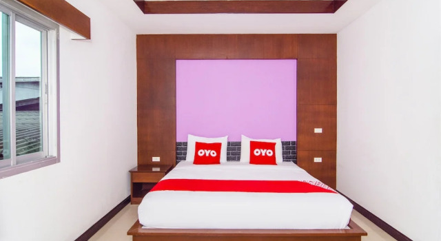 Korwanburi Hotel by OYO Rooms, Rezervovat Hotel Hotely v Central Thailand s parkováním, Parkování
