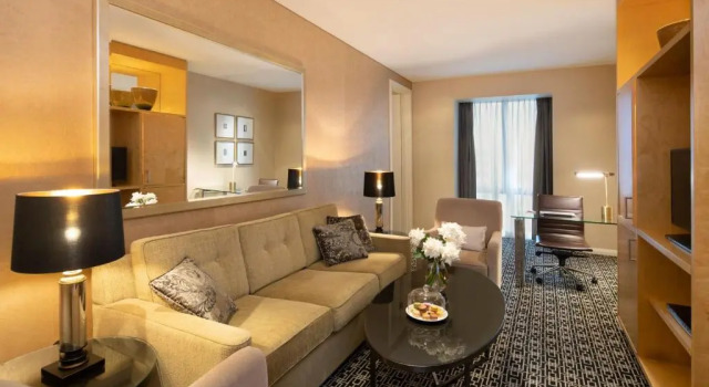 Двухместный полулюкс Sofitel Sydney Wentworth