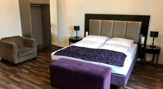 Двухместный номер Superior с балконом Hotel Pension Baron am Schottentor