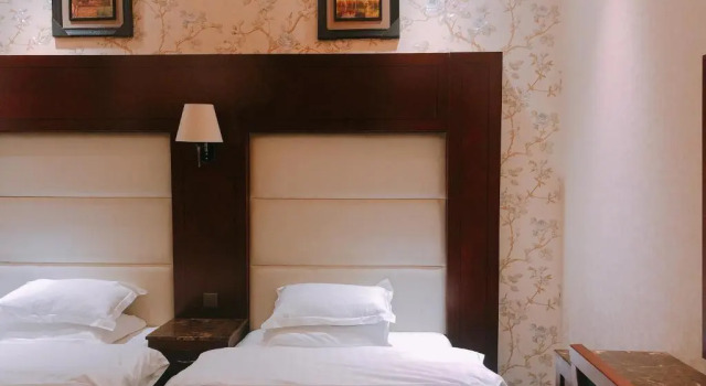 Люкс "أجنحة إيلاف الحمراء - شقق مخدومة اقتصادي Elaf Al Hamra Suites Economy Serviced Apartments
