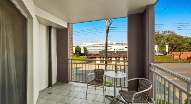 Апартаменты с 2 комнатами с балконом Quest Moonee Valley
