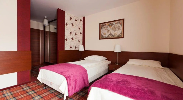 Hotel Stara Garbarnia, Забронировать Отель Фабрична 