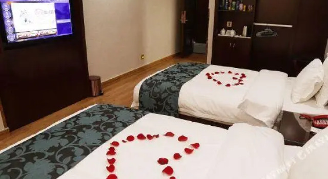 EDZJ, Prenota Hotel Ezhou 