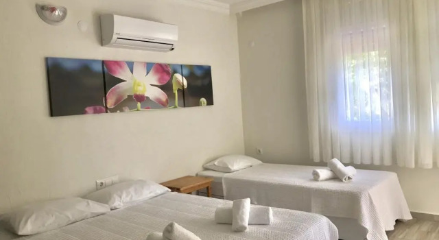 Olive Garden Pansiyon, Забронировать Отель Отели провинции Антальи с парковкой, Парковка