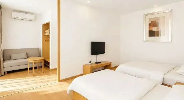 Люкс с видом на сад Jianchuan Hotel