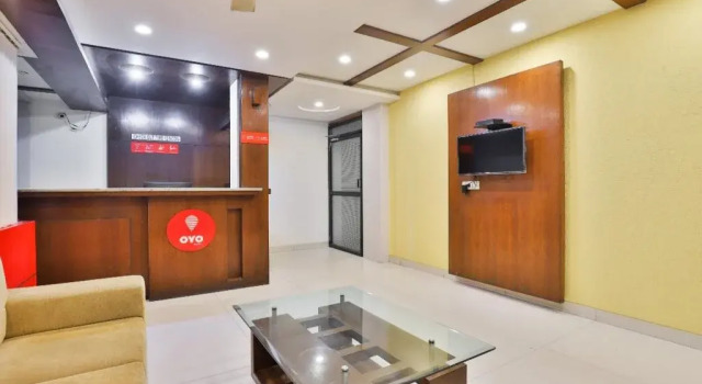 Hotel Summit By OYO Rooms, Rezervovat Hotel Hotely v Gujarat s parkováním, Parkování