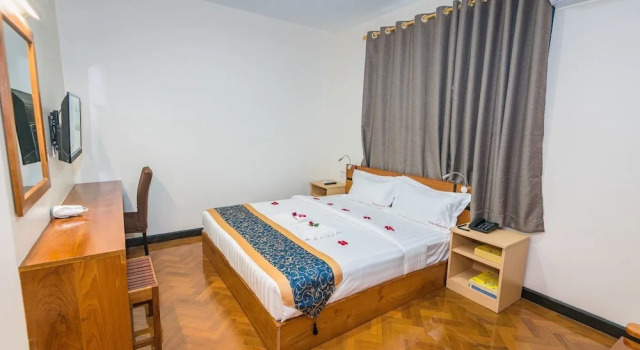 Camera Deluxe Ruby Myanmar Hotel