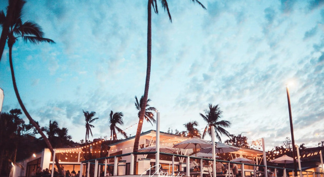 Кровать в общем номере Base Airlie Beach Resort - Hostel