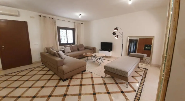 Апартаменты Golden Tulip APT Spacieux Avec Deux Terrasses