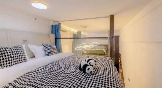 Люкс с 3 комнатами Fuyu ForYou Homestay (North Railway Station Southwest Jiaotong University)