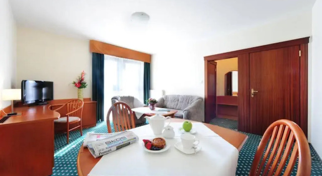 Hotel T&T, Забронировать Отель Отели Грюнвальд 3 звезды, 3*