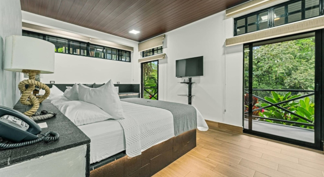 Номер Superior с балконом и с видом на реку Hotel Boutique Casa Del Rio