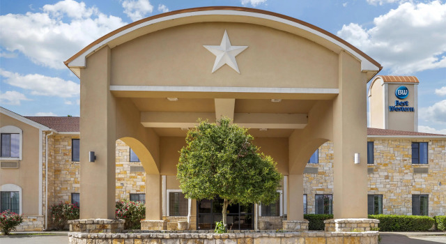 Best Western Mineola Inn
