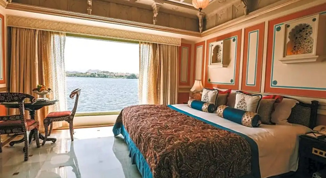 Двухместный люкс c 1 комнатой с видом на озеро Taj Lake Palace Udaipur