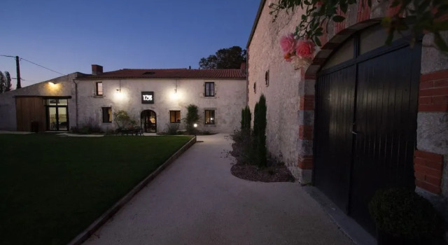 B&B Le Carré 1705, Đặt Nhà nghỉ có bữa sáng Angoulins Charente-Maritime