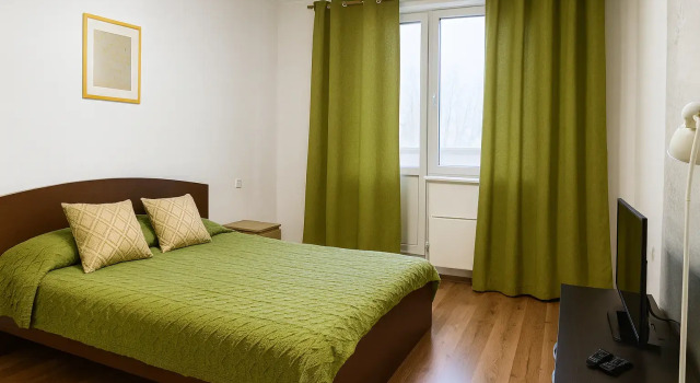 The apartment is on Biryulevskaya street 1 building 3, Reservar Apartamento Hotéis baratos em Moscou