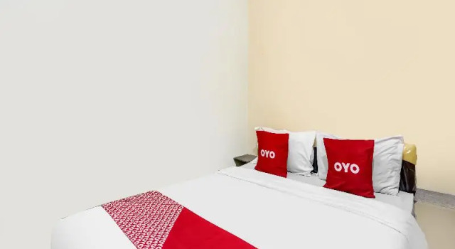 Oyo 91361 Benlin D'kost Syariah