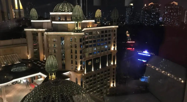Апартаменты W Studio Resort Suites at Pyramid Tower