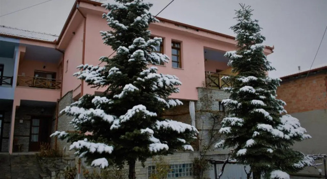 Anemoesa Guesthouse, Book Hotel  