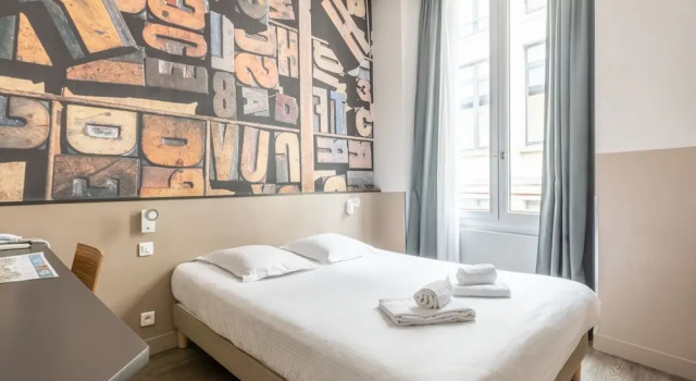 Номер Classic Urban Style Bordeaux Centre Hotel de la Presse