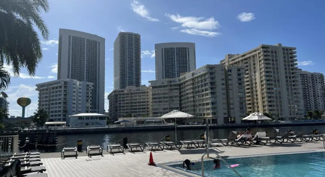 Апартаменты c 1 комнатой 23rd floor Luxury & Spacious BeachWalk Resort Apartment with Amazing View