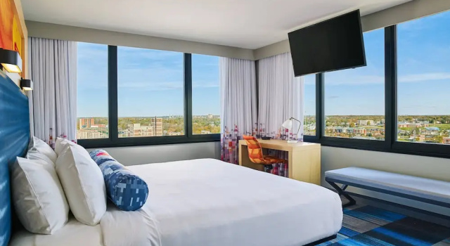 Двухместный люкс Aloft by Marriott South Bend