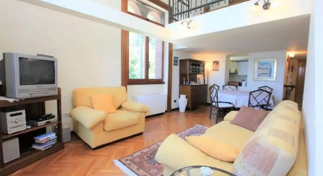 Amazing Aparment Lake Front 1 bed in Acquaseria, Забронировать Апартаменты/квартира Реццонико Озеро Комо