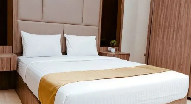 Люкс OYO 2263 Fazarel Residence Syariah
