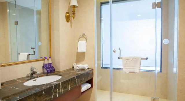 Двухместный номер Premium Holiday Inn Foshan Nanhai Central by IHG