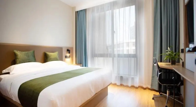 Люкс Business GreenTree Inn Express Shanghai Pudong Lingang New City Yunhan Road