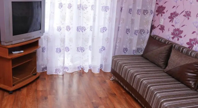 Richhouse on Satybaldina 27, Buchen Sie Ferienwohnung Qaraghandy Karaghandy