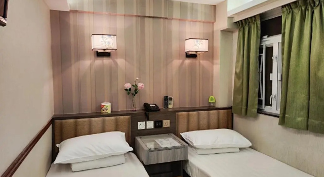 Четырёхместный номер Deluxe Celltronik Hostel 先創旅店