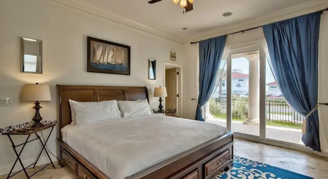 Sea Span 6 Bedroom Holiday Home by Five Star Properties
