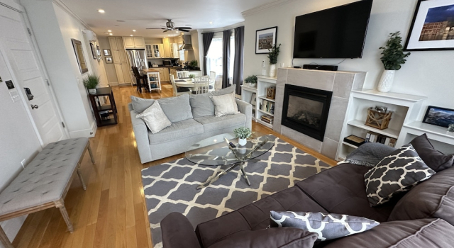 Апартаменты Bright And Open 2 Bed 1 Bath Apt. Off Broadway #2 2 Bedroom Apts