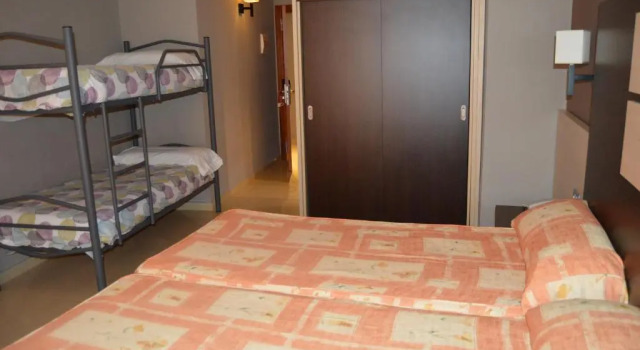 Четырёхместный номер Standard Hotel Ciutadella