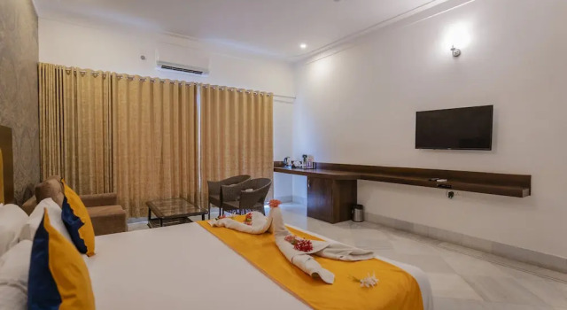 Номер Deluxe Mewar palace resort and spa