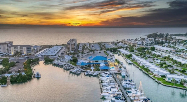 San Marco 5th Floor With Private Beach, Забронировать Апартаменты/квартира Апартаменты Венис, рядом с Пляж Venice Beach, Апартаменты/квартира