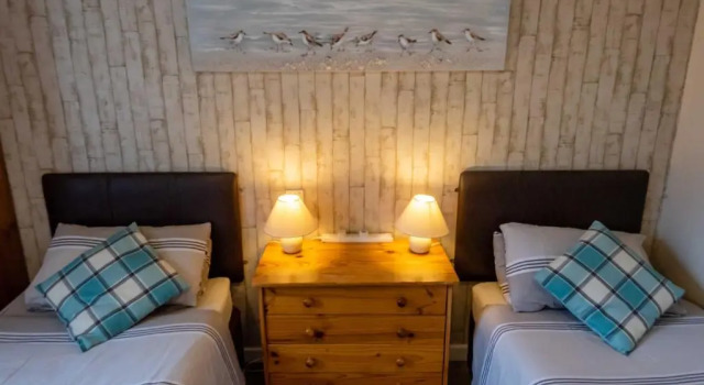 Aarondale Guest House