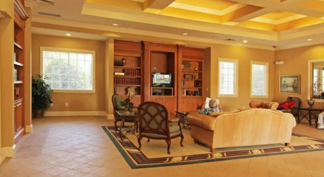 Luxury Legacy Dunes Condo Close to Disney, Golf and Orlando Fun!, Varaa Villa Hotellit Kissimmee pysäköinnillä, Pysäköinti