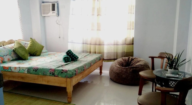 Marie's Sleep Transient House, Rezerwuj Apartament Hotele w Ilocos Region z parkingiem, Parking