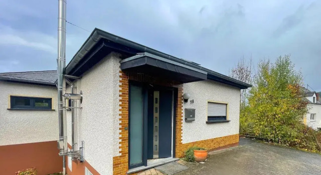 Holiday Home in Birresborn With Balcony, Rezervasyon Tatil Evi Vulkan Eifel kır evleri, Küçük Ev