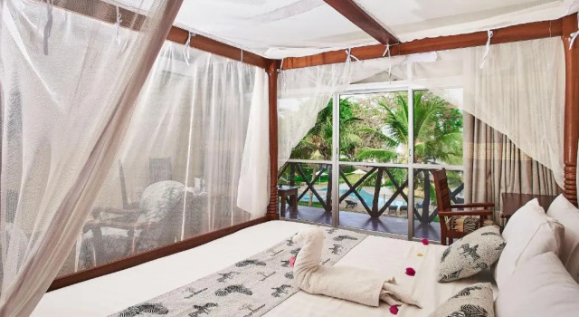 Полулюкс Coral Beach Resort
