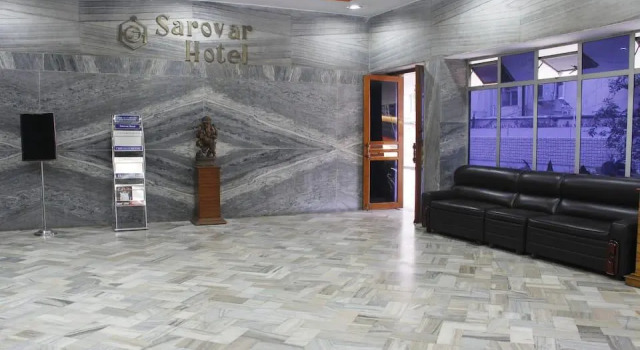 Sarovar Hotel, Rezerwuj Hotel Hotele w Andhra Pradesh z parkingiem, Parking