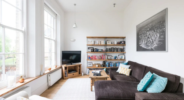 Beautiful 3BR Flat in SW London, Забронировать Отель Отели Англии 3 звезды, 3*