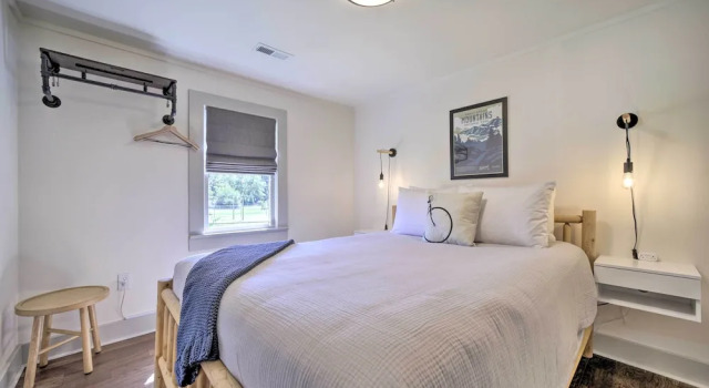 Коттедж Updated Brevard Home - Close to Downtown!
