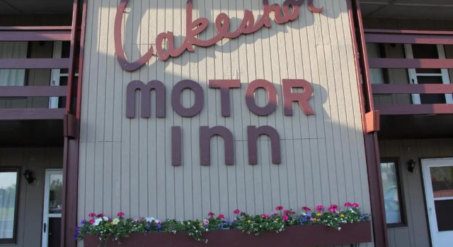 Lakeshor Motor Inn
