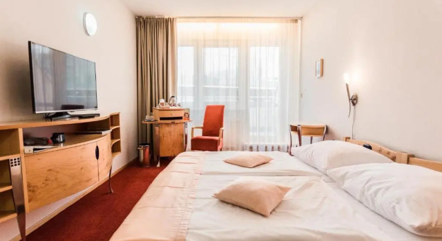 Полулюкс Hotel SET