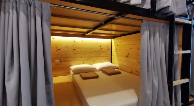 Habitación doble Estándar Murals Sleepbox Capsule Hostel - Adults Only