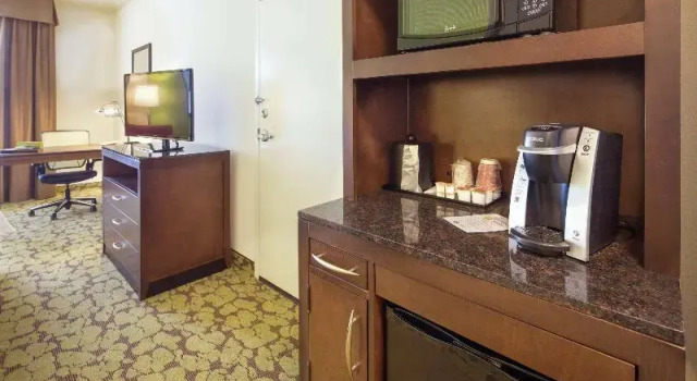 Двухместный номер Standard с видом на канал Hilton Garden Inn Pascagoula